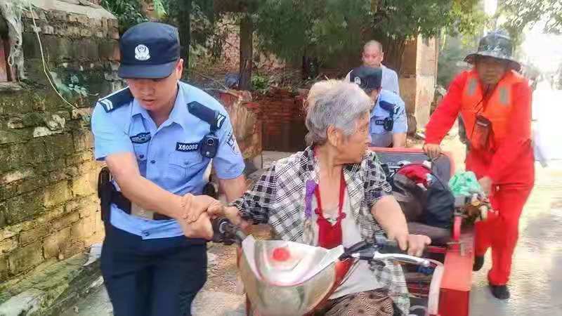 河南抗洪救災(zāi)中的“工大科雅”力量(圖2)